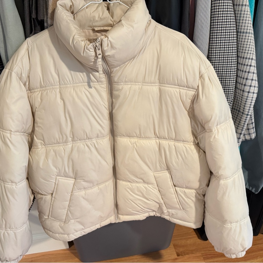 American Eagle Outfitters Beige Puffer Jacket